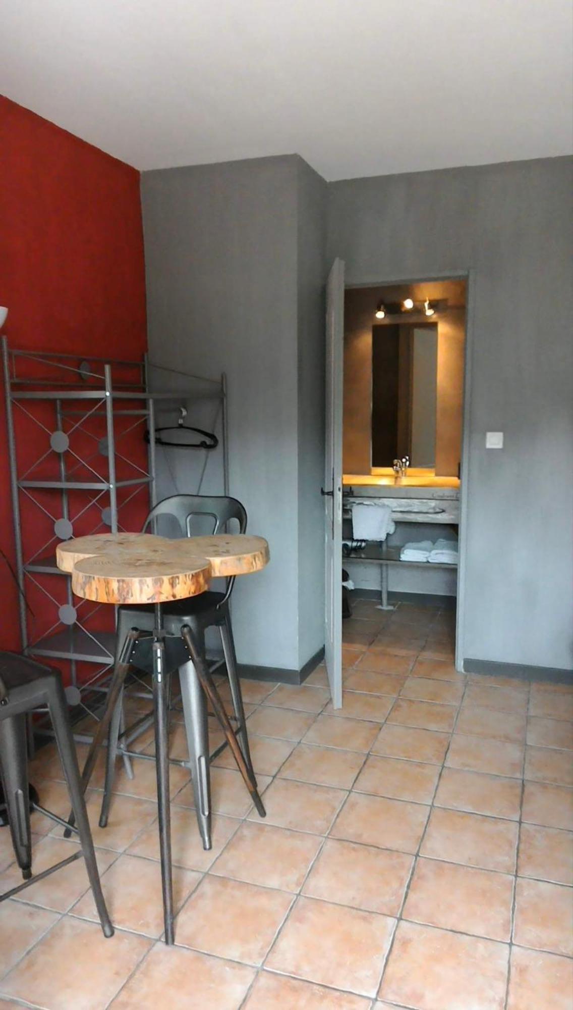 Studios Et Gite La Sauvasse Vagnas Exterior foto